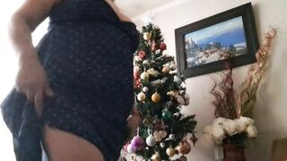 stepson asks stepmom to see her pussy and tits to give himself a handjob - 13 image