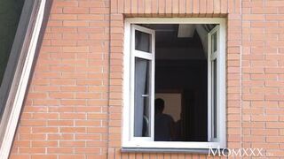 MOMMY British mother I'd like to fuck takes 2 dicks in cunt at same time - 3 image