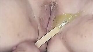 Waxing my snatch, up close look - 6 image
