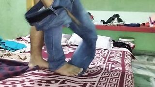 Paros ki Bhabhi ko Ghar Bulakar Choda.