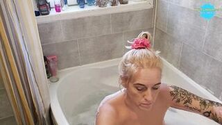 mother I'd like to fuck In the baths