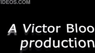 Mi vecina pelirroja me pide sexo en la terraza