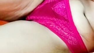 Desi bhabi alone at noon time got horny and started playing nude inserting cucumber in pussy