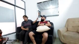 I meet a childhood friend in the park, I invite her to my house and I end up fucking her