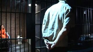 Policeman and inmate fuck in the cell