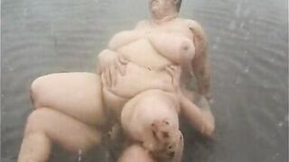 Fat woman fucked outdoors in the mud - 15 image