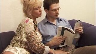 A casa con la Sporca Milf!!