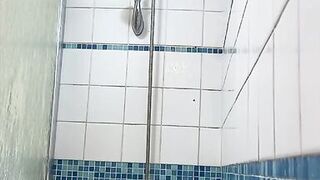 un edited version very horny home alone housewife dildoing naked infront of her iphone