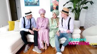 Amish Moms Convince Their Sons