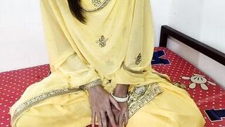 Cheating Indian Bhabhi Gets her Big Ass Fucked By Devar Indian Village Desi Bhabhi Ki Devar ke Sath Mast Desi Chudai xxx - 6 image