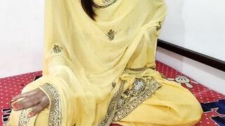 Cheating Indian Bhabhi Gets her Big Ass Fucked By Devar Indian Village Desi Bhabhi Ki Devar ke Sath Mast Desi Chudai xxx - 7 image
