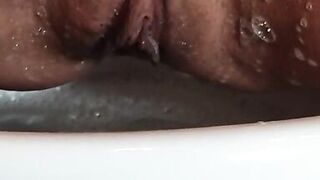 Amateur brunette shaving her pussy. - 12 image