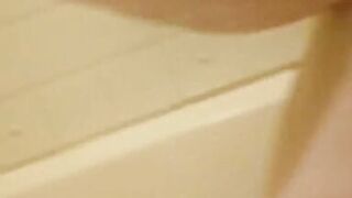 Freya Sinn Shows Off Her Body in the Bath