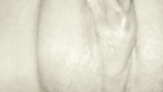 Fingerfuck my Wife Sun2fun and then it knocks on the Door