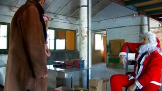 Santa Clause is cuming