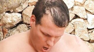 Im Urlaub rassierte Fotze gebumst und angespritzt MEGA CLIP