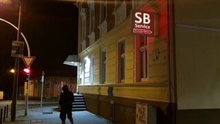 During the evening walk at the outdoor fucked and sprayed in