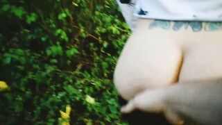 Big booty milf exhibitionist rubs her pussy at a public park - 4 image