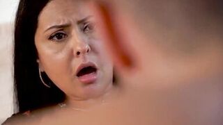Sexy mom Mariska gets fucked in both hole by neighbor - 3 image