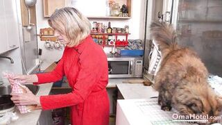 OmaHoteL Granny Sex Practices Compilation Clip