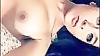 Dilettante  horny teenies love large schlongs