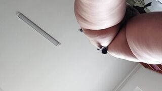 Sexy amateur wife prepares breakfast naked in the kitchen.