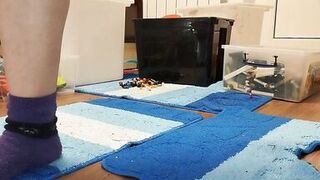 Sexy mom cleans the house naked.